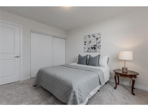 4021 Cachet Court, Beamsville, ON - Indoor Photo Showing Bedroom