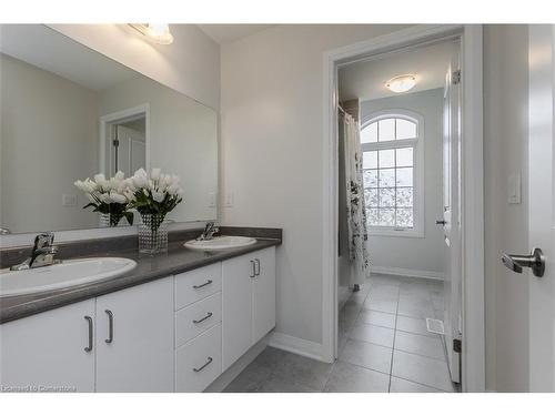 4021 Cachet Court, Beamsville, ON - Indoor Photo Showing Bathroom