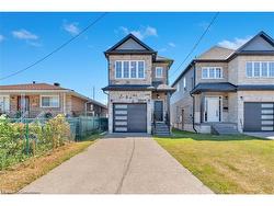 86 Beland Avenue N Hamilton, ON L8H 6L1