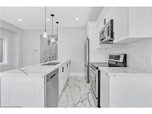 86 Beland Avenue N, Hamilton, ON - Indoor Photo Showing Kitchen With Double Sink