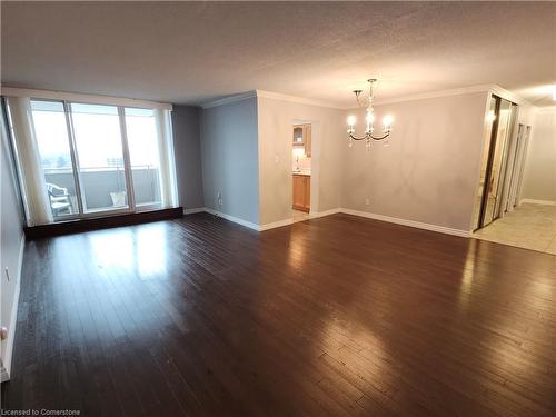 905-1415 Ghent Avenue, Burlington, ON - Indoor Photo Showing Other Room