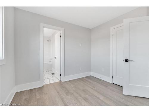 86 Beland Avenue N, Hamilton, ON - Indoor Photo Showing Other Room