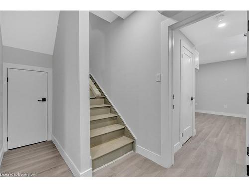 86 Beland Avenue N, Hamilton, ON - Indoor Photo Showing Other Room