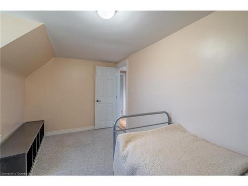 3324 Homestead Drive, Mount Hope, ON - Indoor Photo Showing Other Room