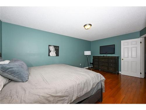 71 Morgan Drive, Caledonia, ON - Indoor Photo Showing Bedroom