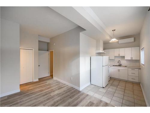 3-583 Cannon Street E, Hamilton, ON - Indoor Photo Showing Kitchen With Double Sink