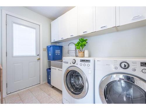 54 Goldcrest Drive, Stoney Creek, ON - Indoor Photo Showing Laundry Room