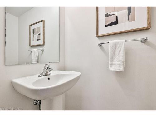 3110 Michelangelo Road, Burlington, ON - Indoor Photo Showing Bathroom