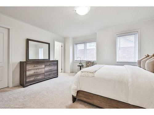 3110 Michelangelo Road, Burlington, ON - Indoor Photo Showing Bedroom