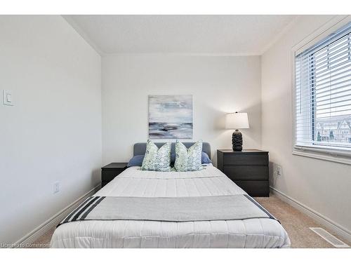 3110 Michelangelo Road, Burlington, ON - Indoor Photo Showing Bedroom