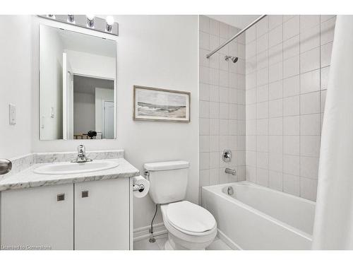 3110 Michelangelo Road, Burlington, ON - Indoor Photo Showing Bathroom