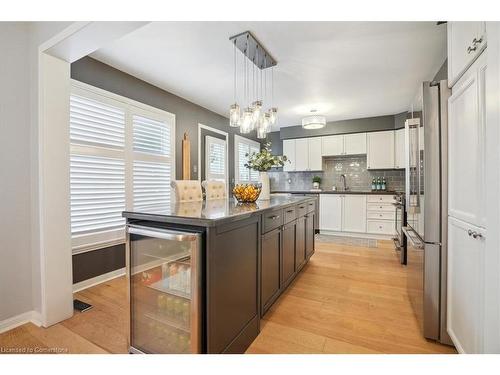 5160 Ridgewell Road, Burlington, ON - Indoor Photo Showing Kitchen