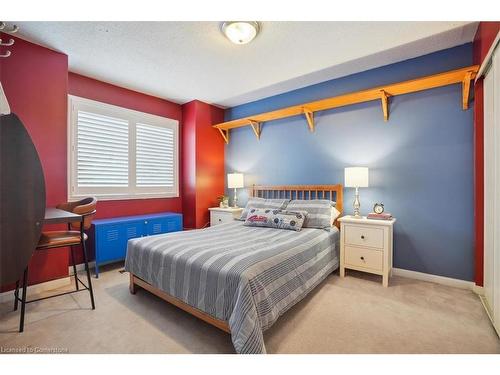 5160 Ridgewell Road, Burlington, ON - Indoor Photo Showing Bedroom