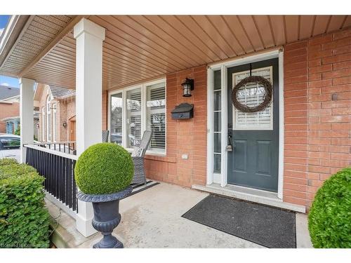 5160 Ridgewell Road, Burlington, ON - Outdoor