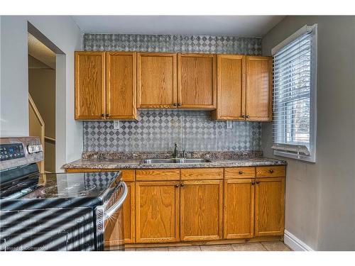 38 Oak Street, Stratford, ON - Indoor Photo Showing Kitchen With Double Sink