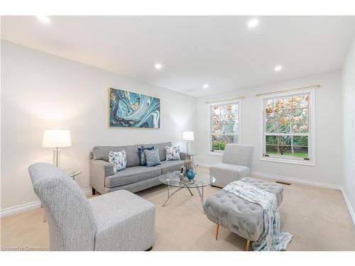 257 York Road, Dundas, ON - Indoor Photo Showing Living Room