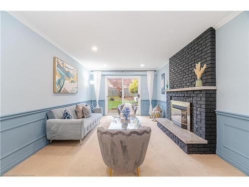 257 York Road, Dundas, ON - Indoor Photo Showing Living Room With Fireplace