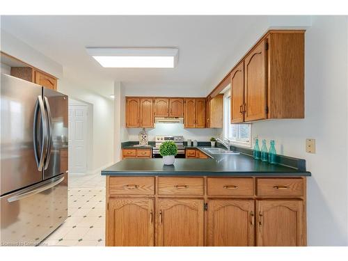 257 York Road, Dundas, ON - Indoor Photo Showing Kitchen