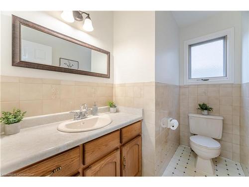 257 York Road, Dundas, ON - Indoor Photo Showing Bathroom