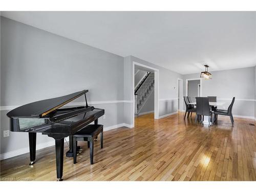 241 Bonaventure Drive, Hamilton, ON - Indoor Photo Showing Dining Room