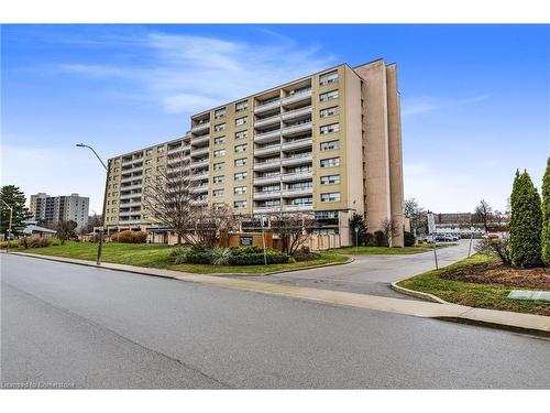 805-15 Albright Road, Hamilton, ON - Outdoor With Facade