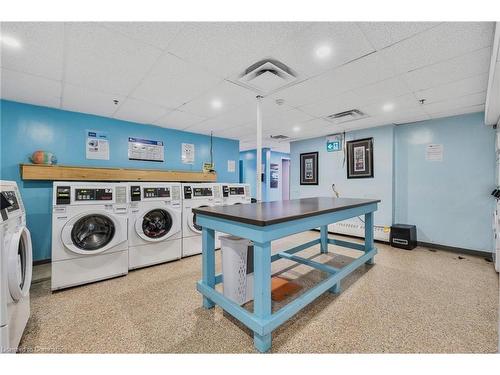 805-15 Albright Road, Hamilton, ON - Indoor Photo Showing Laundry Room