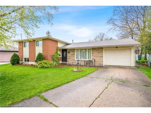 Upper-25 Almond Gardens, Grimsby, ON - Outdoor With Facade