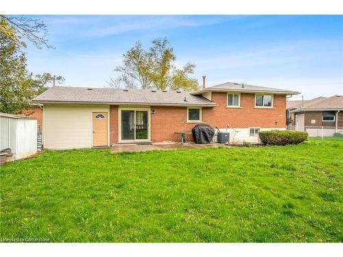 Upper-25 Almond Gardens, Grimsby, ON - Outdoor