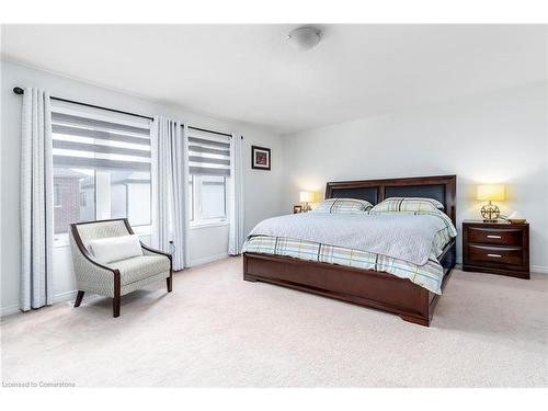 24 Whithorn Crescent, Caledonia, ON - Indoor Photo Showing Bedroom