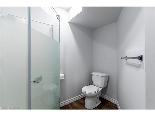 24 Whithorn Crescent, Caledonia, ON - Indoor Photo Showing Bathroom