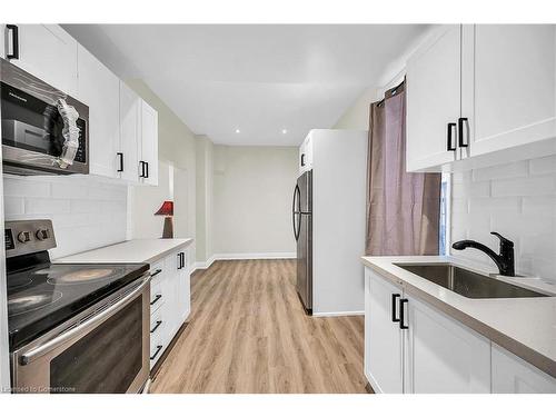 346 Emerald Street N, Hamilton, ON - Indoor Photo Showing Kitchen