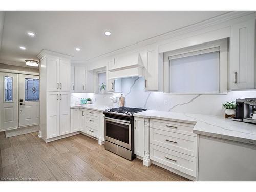 31 Nuffield Drive, Toronto, ON - Indoor Photo Showing Kitchen