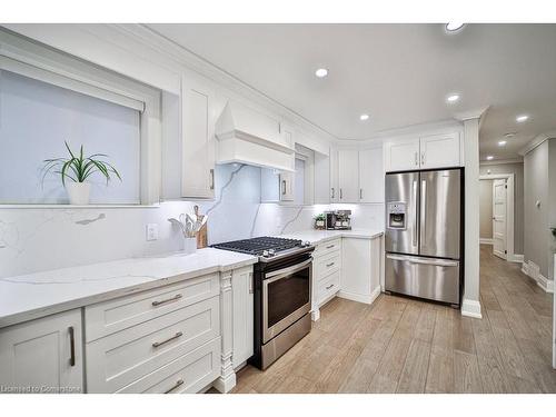 31 Nuffield Drive, Toronto, ON - Indoor Photo Showing Kitchen With Stainless Steel Kitchen With Upgraded Kitchen