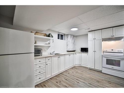 31 Nuffield Drive, Toronto, ON - Indoor Photo Showing Kitchen