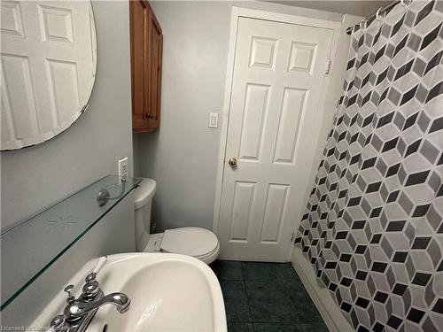 406-101 Queen Street S, Hamilton, ON - Indoor Photo Showing Bathroom