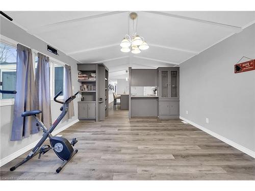 94 Maple Crescent, Flamborough, ON - Indoor Photo Showing Gym Room