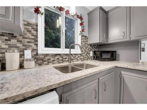 94 Maple Crescent, Flamborough, ON - Indoor Photo Showing Kitchen With Double Sink