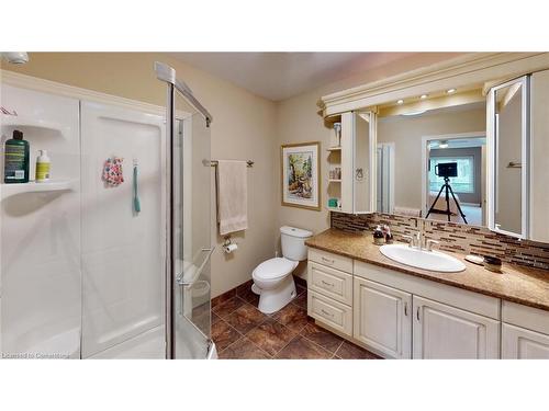 5-603 Welland Avenue, St. Catharines, ON - Indoor Photo Showing Bathroom