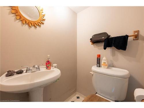 34 Sherman Avenue S, Hamilton, ON - Indoor Photo Showing Bathroom