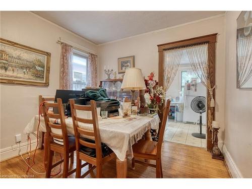 34 Sherman Avenue S, Hamilton, ON - Indoor Photo Showing Dining Room