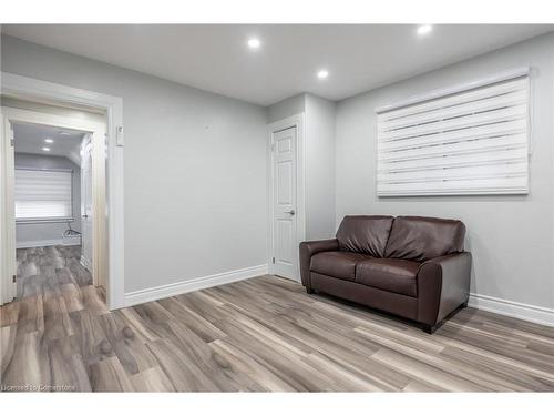 34 Sherman Avenue S, Hamilton, ON - Indoor