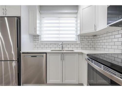 34 Sherman Avenue S, Hamilton, ON - Indoor Photo Showing Kitchen With Double Sink With Upgraded Kitchen