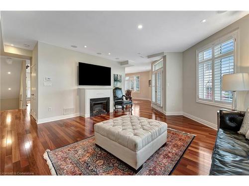 401 Detlor Common, Burlington, ON - Indoor Photo Showing Living Room With Fireplace