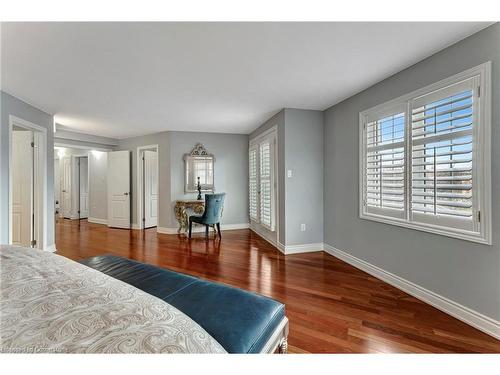 401 Detlor Common, Burlington, ON - Indoor Photo Showing Bedroom