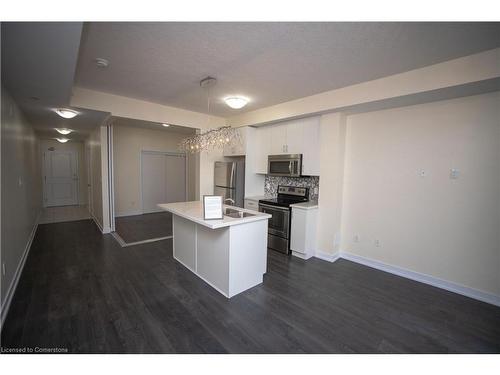 331-35 Southshore Crescent, Hamilton, ON - Indoor Photo Showing Kitchen