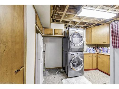 8 Bromley Road, Hamilton, ON - Indoor Photo Showing Laundry Room