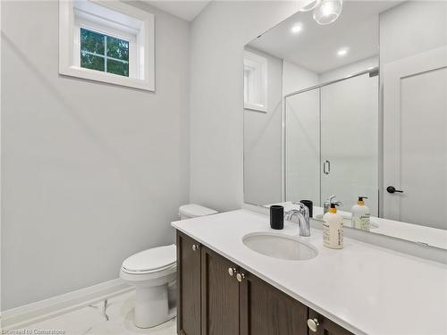 37-2054 Peninsula Road, Minett, ON - Indoor Photo Showing Bathroom