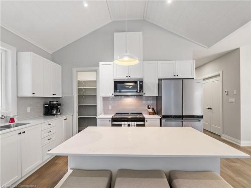 37-2054 Peninsula Road, Minett, ON - Indoor Photo Showing Kitchen With Upgraded Kitchen