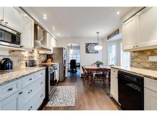 3-1501 Upper Middle Road, Burlington, ON - Indoor Photo Showing Kitchen