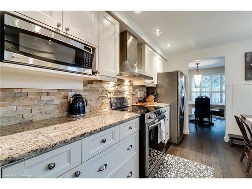 3-1501 Upper Middle Road, Burlington, ON - Indoor Photo Showing Kitchen With Upgraded Kitchen